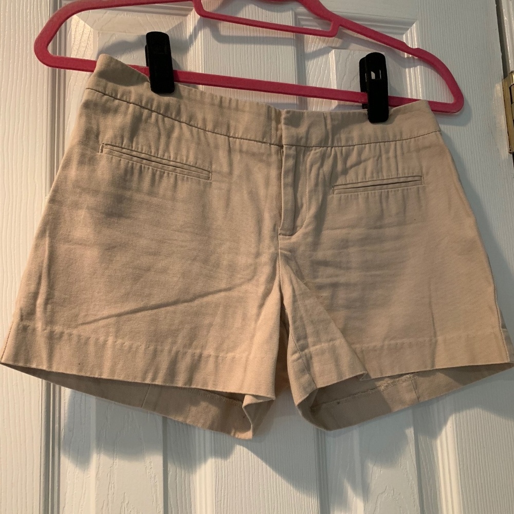 GAP Womens khaki Shorts